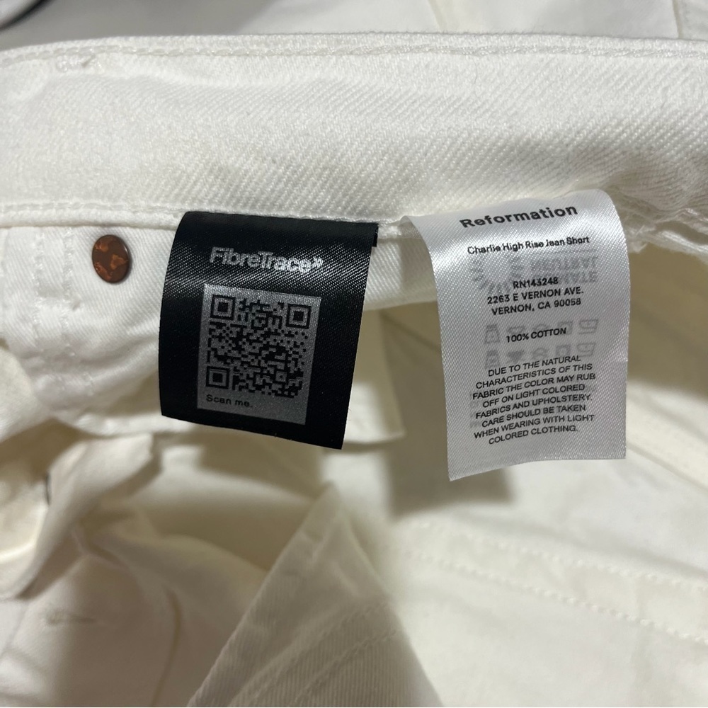 Reformation Charlie High Rise Jean Short Vintage White Size 26 Button Fly - Picture 6 of 8